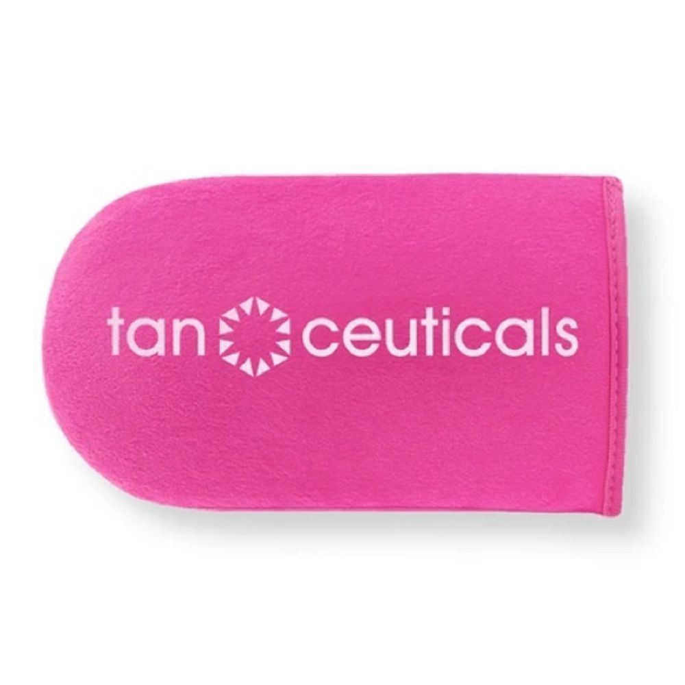 NWT Tanceuticals Luxurious Self Tanning Mitt